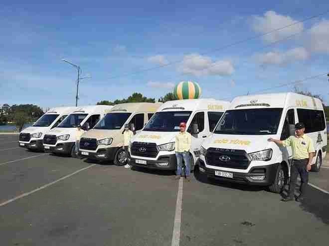 Cúc Tùng Limousine