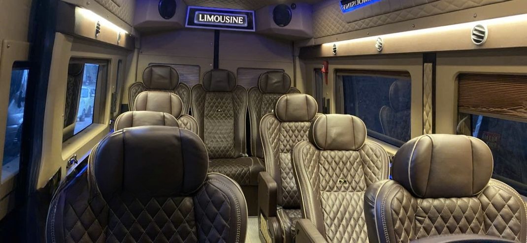 Xe Mạnh Kiên (Mai Châu) Nội thất Limousine 11 chỗ