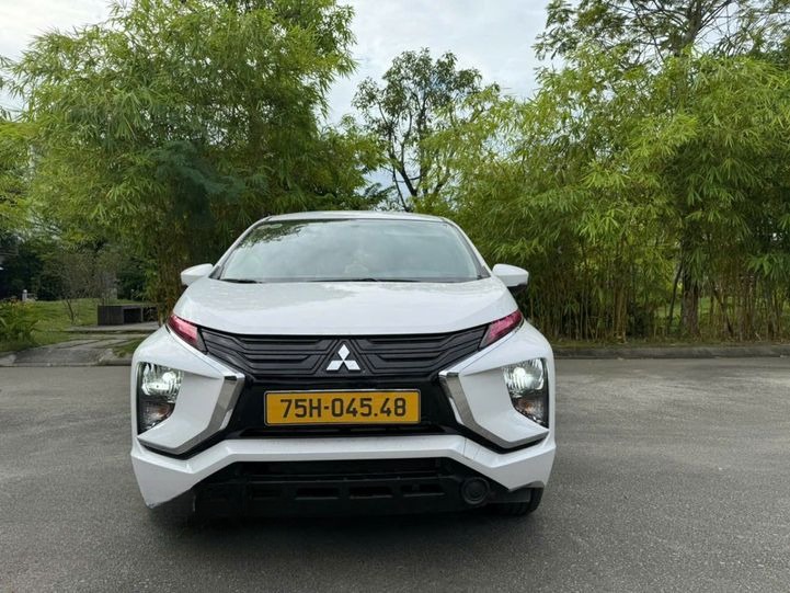 Xe Hue Happy Travel Mặt trước xe Ghế ngồi 7 chỗ