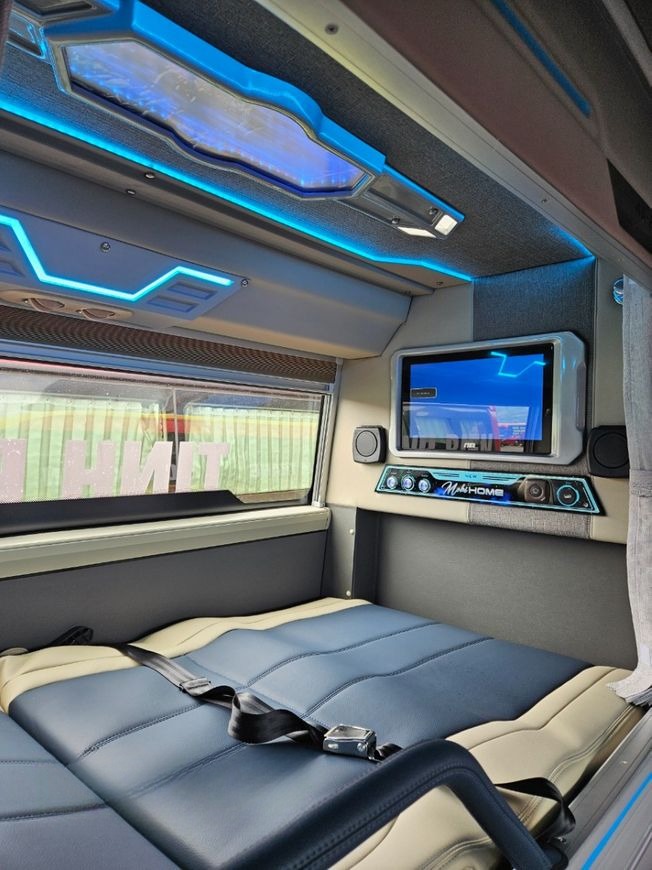 Xe Quang Hạnh (NT) Nội thất Limousine 24 phòng