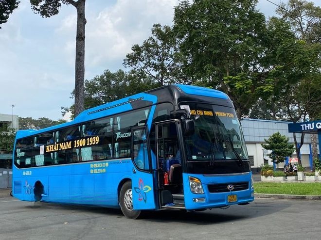 Xe Khải Nam Bên hông xe Mặt trước xe Giường nằm 44 chỗ