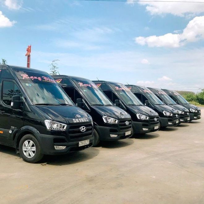 Xe Rạng Đông Mặt trước xe 