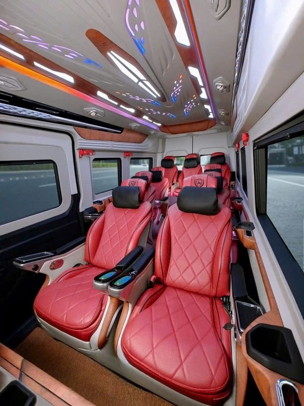Xe Hà Phương Sunrise Nội thất Limousine 9 chỗ
