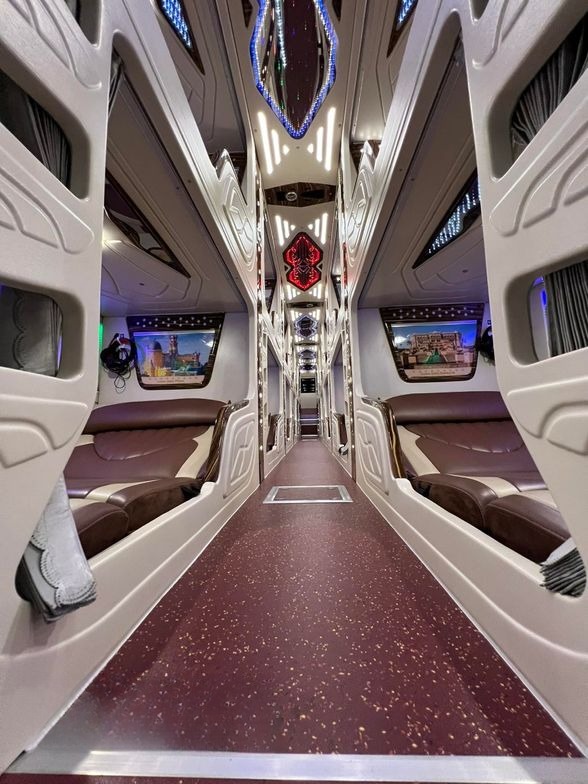 Xe Thiện Thành Limousine Giường nằm Tiện ích Nội thất Limousine 24 phòng