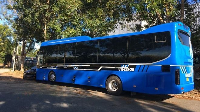 Xe Philip Travel Mặt sau xe Bên hông xe Limousine 34 Phòng