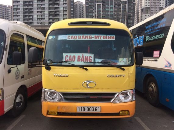 Xe Cao Bằng Express Mặt trước xe Ghế ngồi 29 chỗ