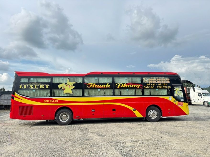Xe Thanh Phong Bên hông xe Giường Nằm 44 chỗ