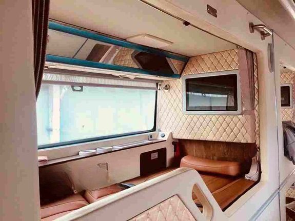 Xe Cúc Tư Tiện ích Limousine giường phòng 22 chỗ