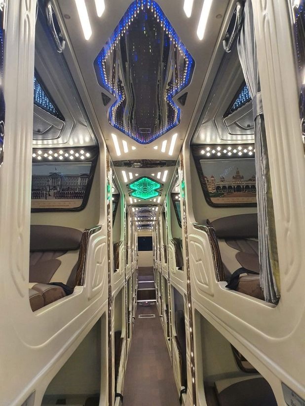 Xe Lovabus Tiện ích Limousine giường phòng 22 chỗ