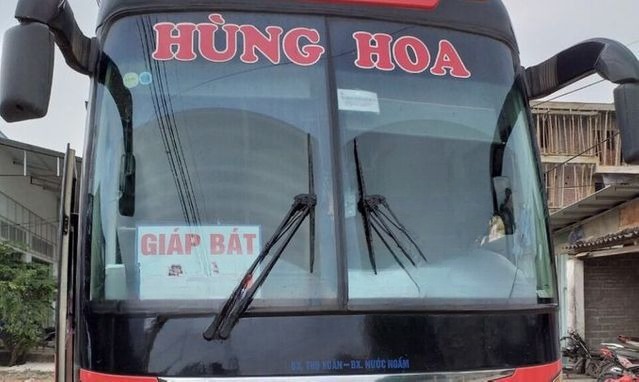 Xe Hùng Hoa - Thanh Hóa Mặt trước xe Giường nằm 44 chỗ