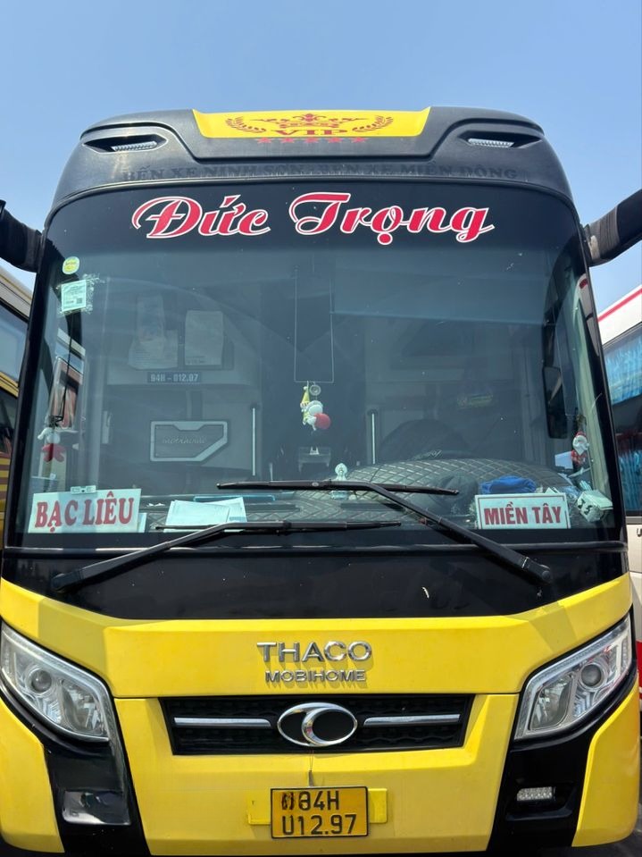 Xe Lovabus Limousine 22 phòng