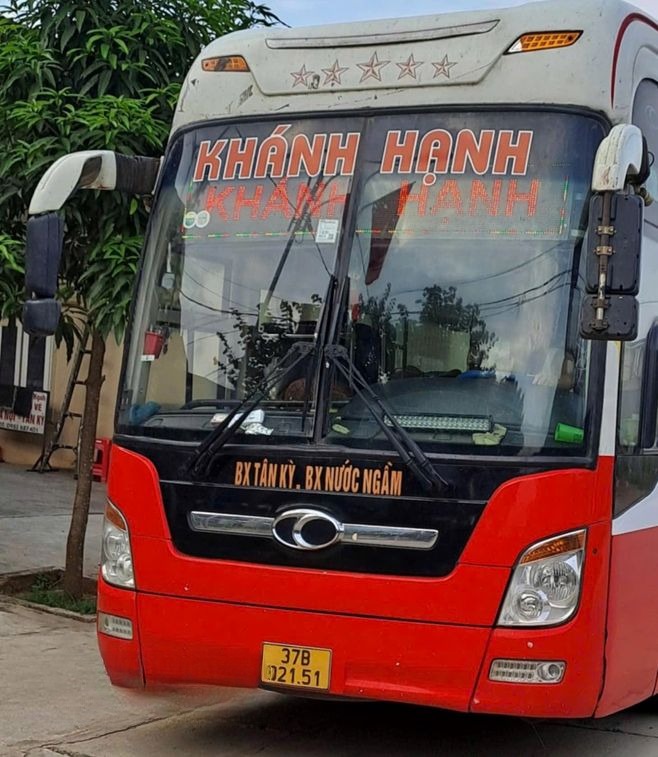 Xe Khánh Hạnh Mặt trước xe Ghế ngồi 45 chỗ