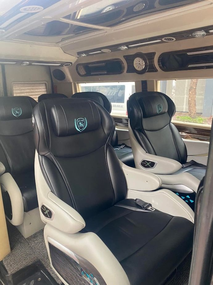 Xe Mạo Khê Limousine Tiện ích Nội thất Ghế ngồi Limousine 9 chỗ 