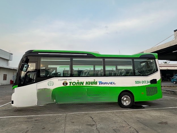 Xe Toàn Khải Bên hông xe Limousine 19 chỗ