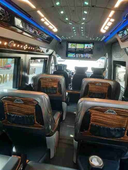 Xe Long Vân Limousine Ghế ngồi Nội thất Limousine 9 chỗ