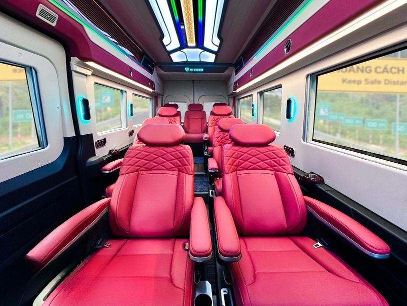 Xe Duy Quang Limousine Ghế ngồi Nội thất Limousine 10 chỗ
