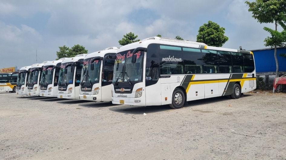 Xe Lovabus Mặt trước xe Bên hông xe Giường nằm 40 chỗ
