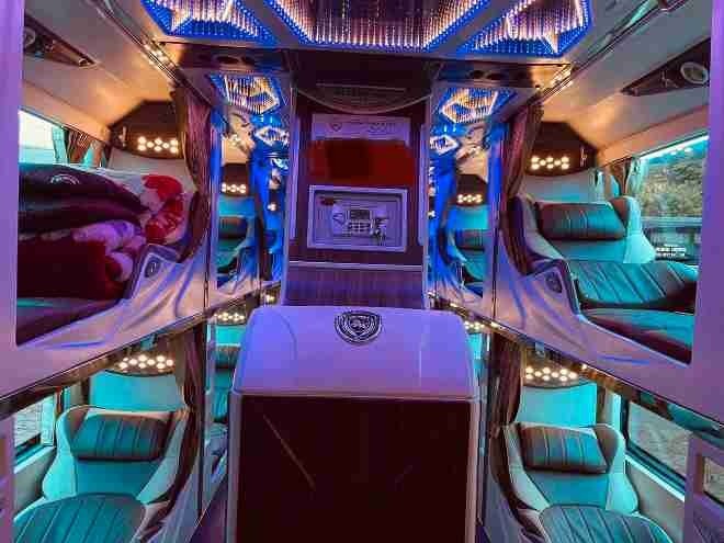 Xe Tuấn Nam (Sơn La) Tiện ích Limousine giường nằm 34 chỗ