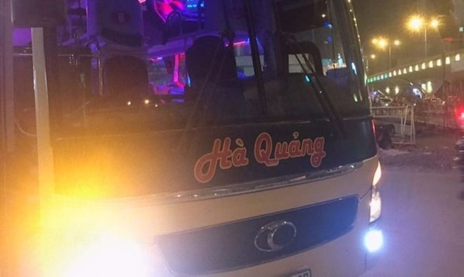 Xe Hà Quảng Travel Mặt trước xe Giường nằm 40 chỗ