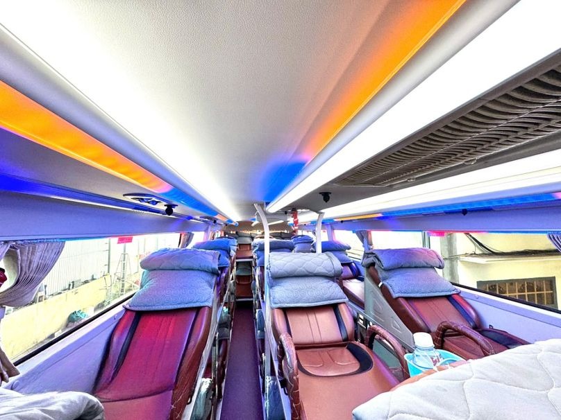 Xe Hải Luân Nội thất Tiện ích Giường nằm 41 chỗ