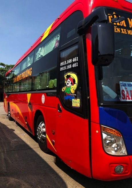 Xe Tâm Minh Phương Mặt trước xe Bên hông xe Giường nằm 46 chỗ