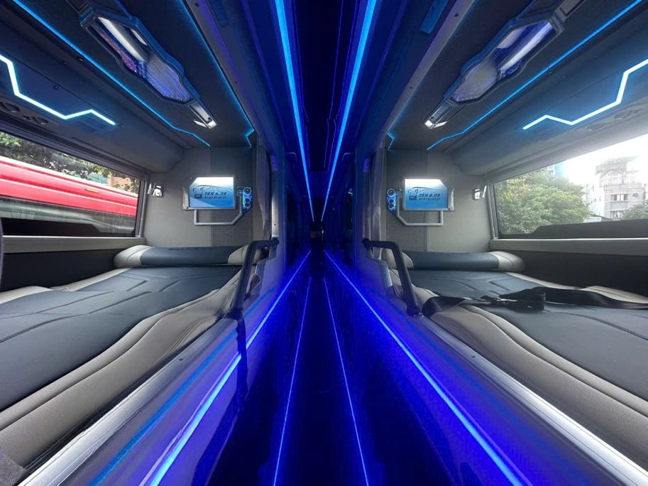 Xe Hoàng Long - Hà Nội Giường nằm Limousine 22 phòng đôi
