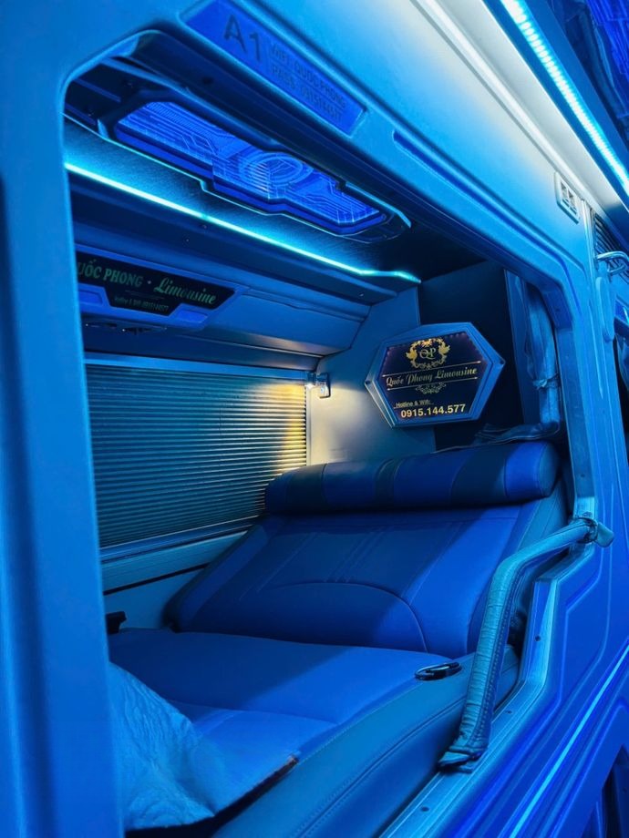 Xe Quốc Phong Limousine Giường nằm Tiện ích Nội thất Limousine 24 phòng