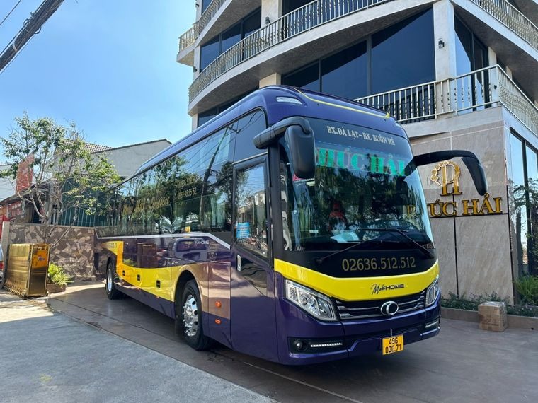 Xe Phúc Hải Mặt trước xe Bên hông xe Giường nằm Limousine 34 phòng
