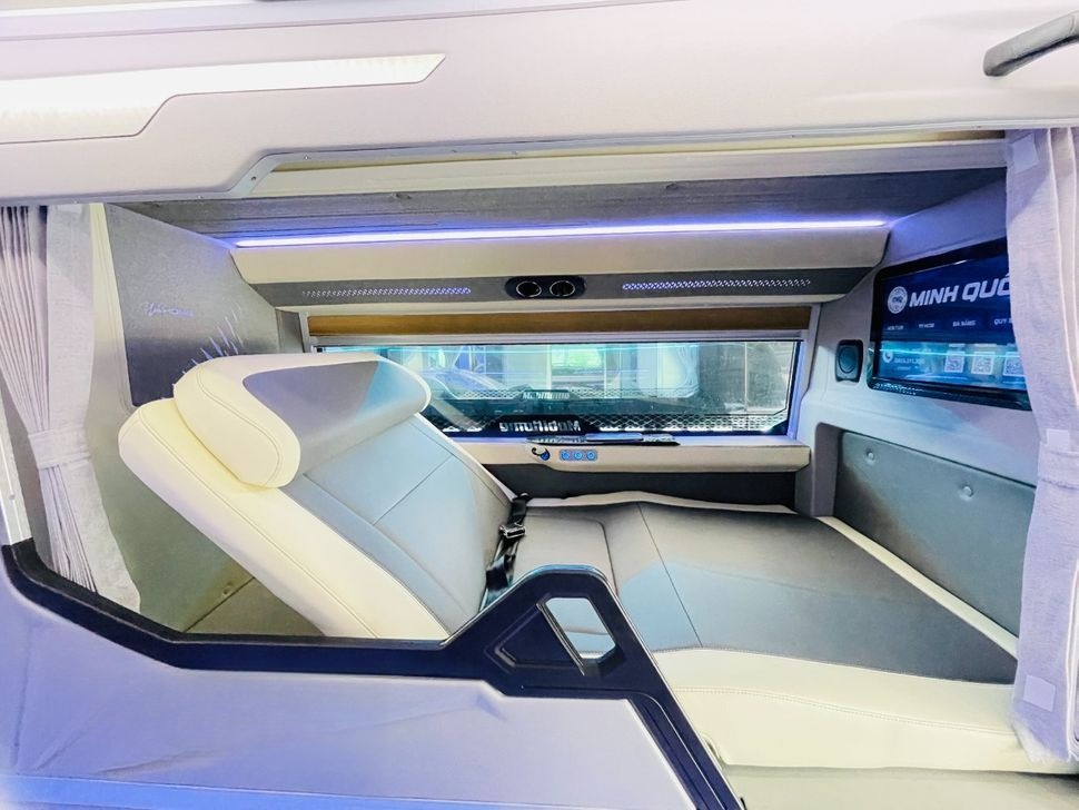Xe Minh Quốc Giường nằm Tiện ích Nội thất Limousine 24 Giường Đơn