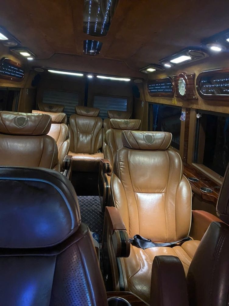 Xe Lâm Hải Limousine Nội thất Limousine 9 chỗ