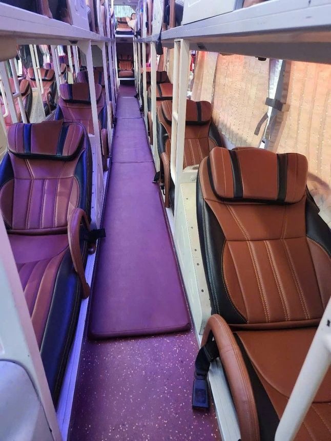Xe Green Bus (Quảng Ninh) Tiện ích Giường nằm Nội thất Limousine 36 chỗ