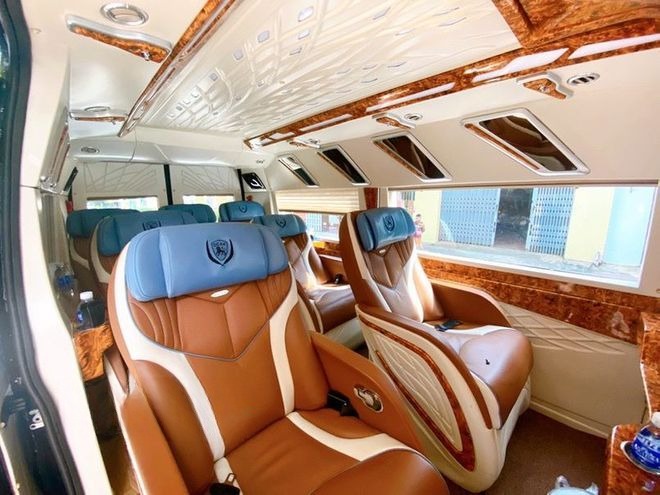 Xe Minh Long Limousine Ghế ngồi Limousine 9 chỗ 
