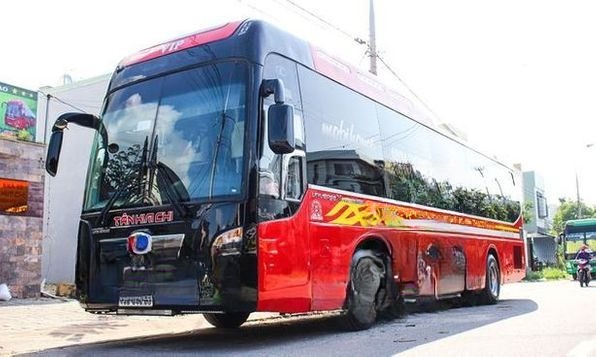 Xe Tân Kim Chi Bên hông xe Mặt trước xe Giường nằm 44 chỗ