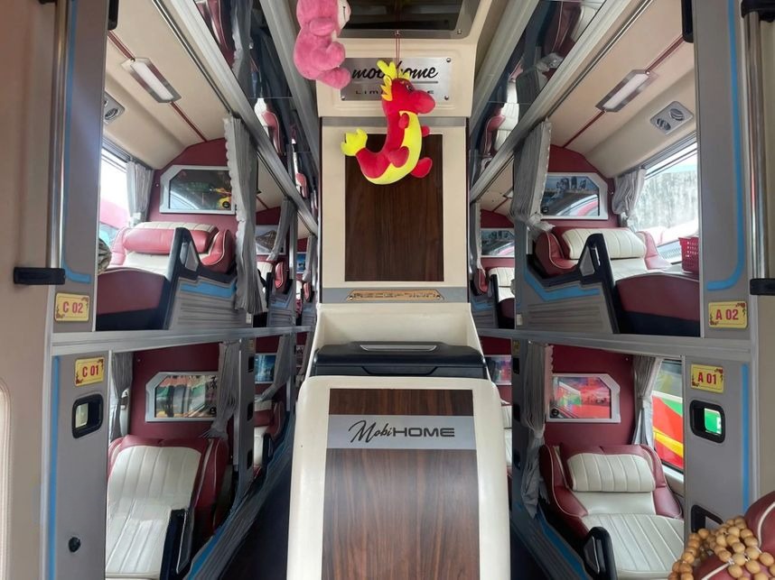 Xe Tuấn Tú Express Giường nằm Tiện ích Nội thất 
