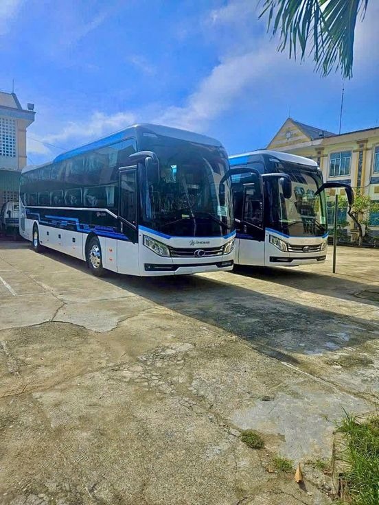 Xe Thanh Thuỷ - Quảng Ngãi Mặt trước xe Limousine 24 Phòng 