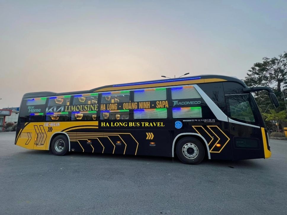 Xe Thế Anh Travel Bên hông xe Xe 24 Phòng
