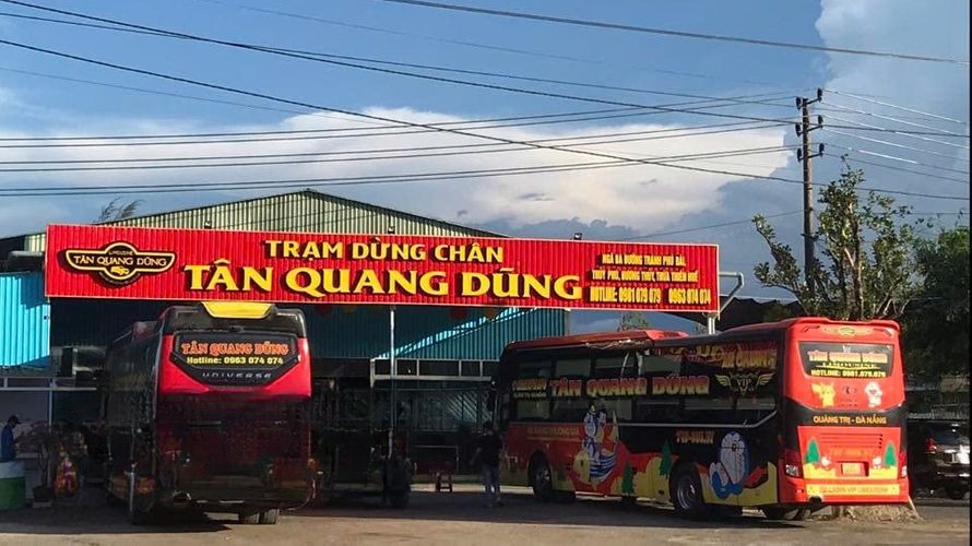Xe Tân Quang Dũng Limousine Bên hông xe Mặt sau xe 