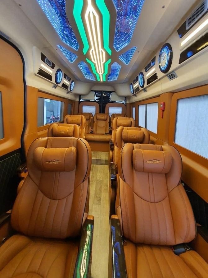 Thành Phúc Bus