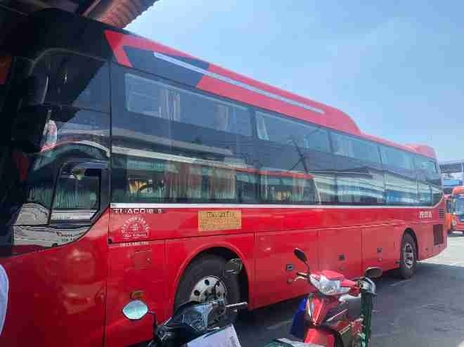 Xe Lovabus Bên hông xe Giường nằm 41 chỗ