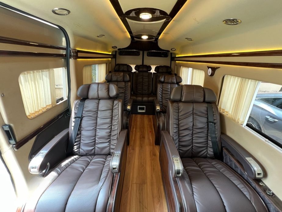 Xe Minh Châu Limousine Nội thất Limousine 9 chỗ