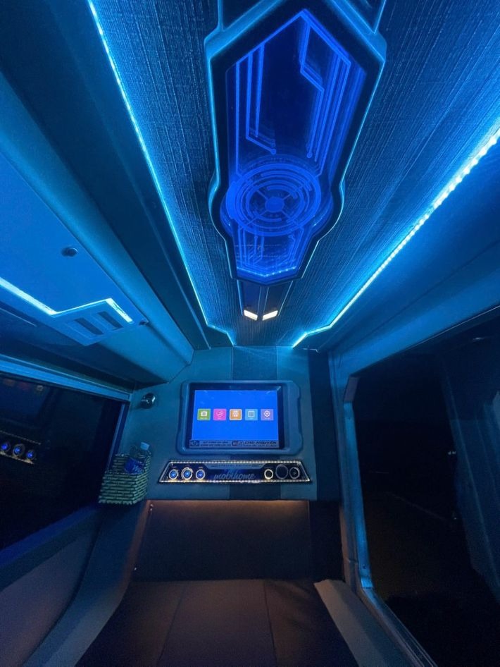 Xe Cao Nguyên Limousine Giường nằm Nội thất Tiện ích Xe 22 phòng có WC