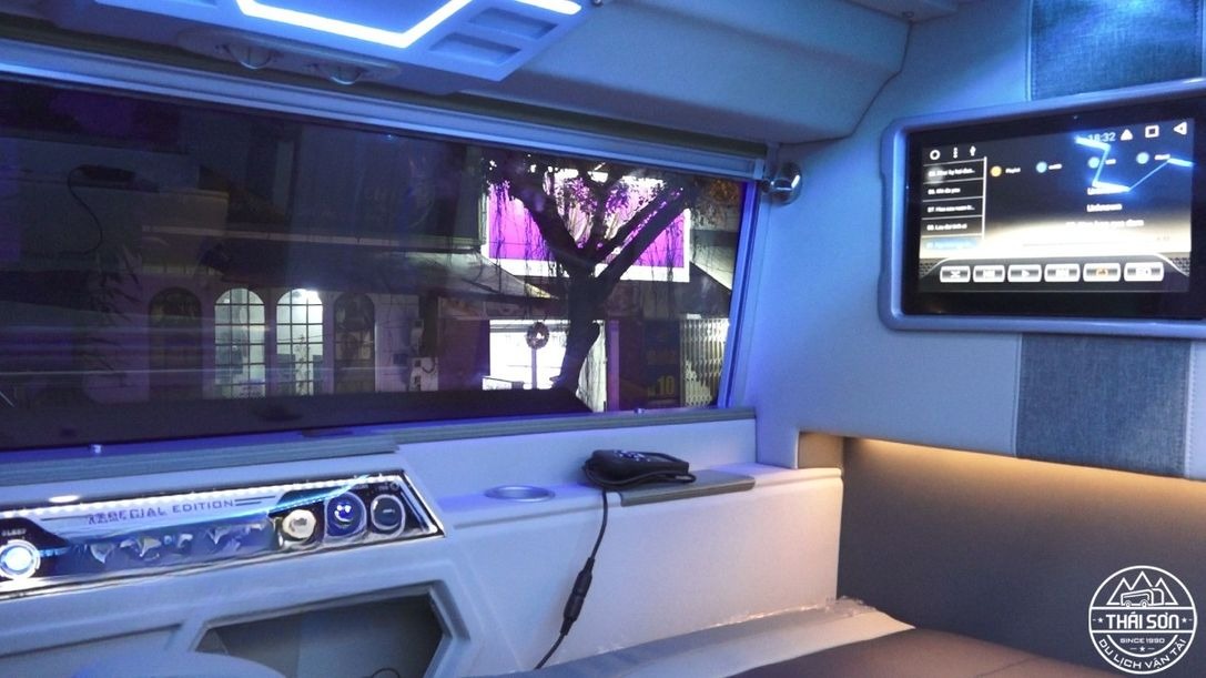 Xe Thái Sơn Nội thất Tiện ích Limousine 24 Phòng