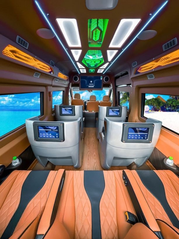 Xe Vie Limousine Ghế ngồi Limousine 9 chỗ