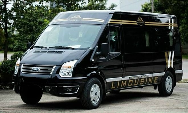 Xe Lovabus Limousine 9 chỗ 