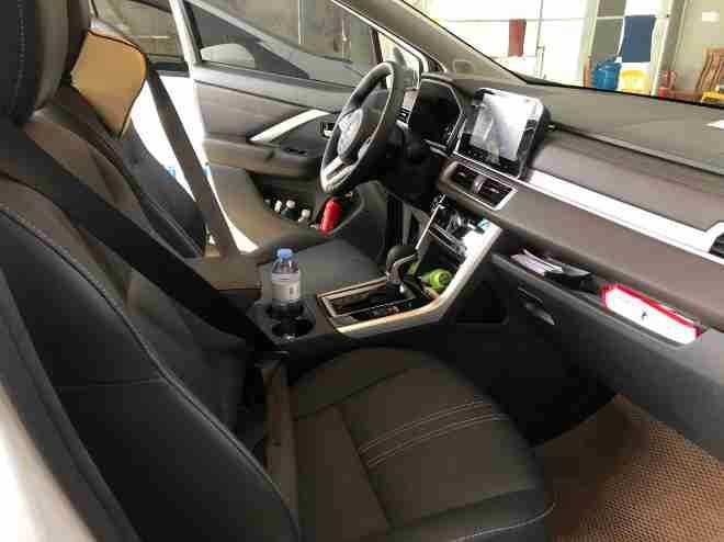 Xe Taxi Hà Sơn BS Nội thất Ghế ngồi Taxi 7 chỗ