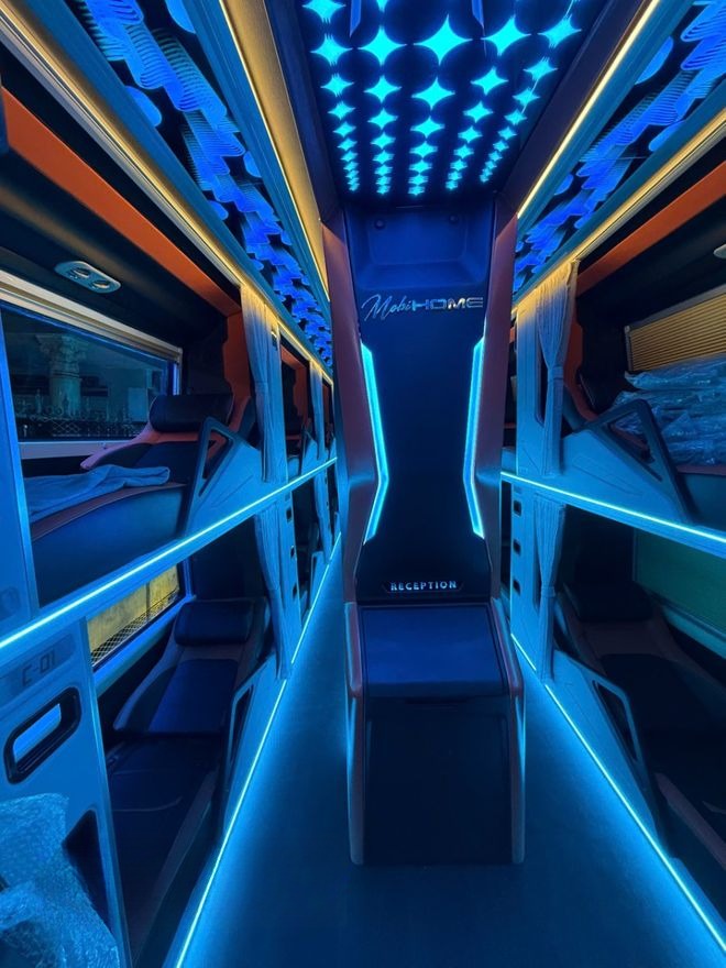 Xe Quang Hiếu Nội thất Limousine 34 phòng