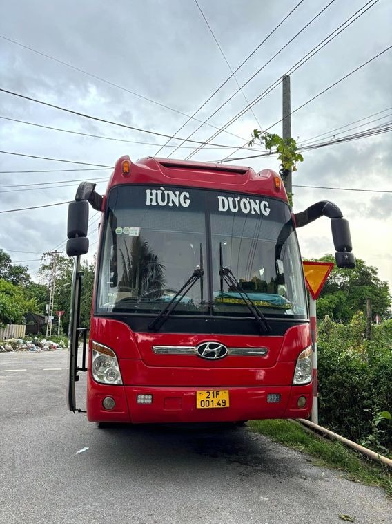 Xe Hùng Dương Mặt trước xe Ghế ngồi 45 chỗ
