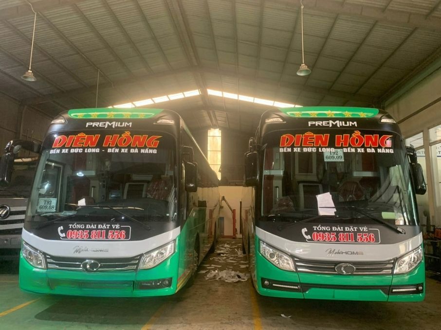 Xe Diên Hồng (Đà Nẵng) Mặt trước xe Limousine 34 phòng