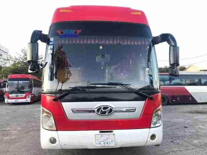 Xe Thái Dương (Sài Gòn) Mặt trước xe Ghế ngồi 31 chỗ