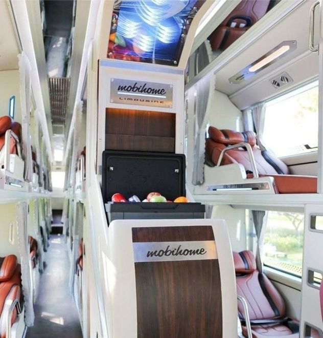 Xe Phương Hồng Linh Giường nằm Limousine giường phòng 34 chỗ